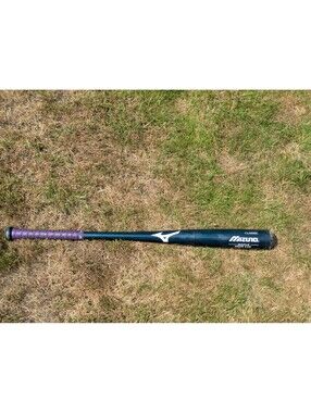 Mizuno Classic MZM 110 Solid Maple Wood 33"  #3 Baseball Bat